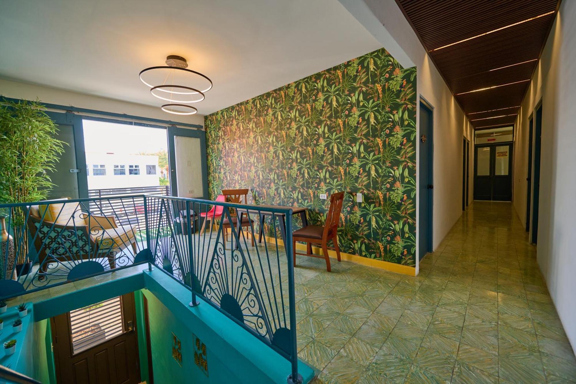 Central Boutique Hotel オラニエスタッド エクステリア 写真