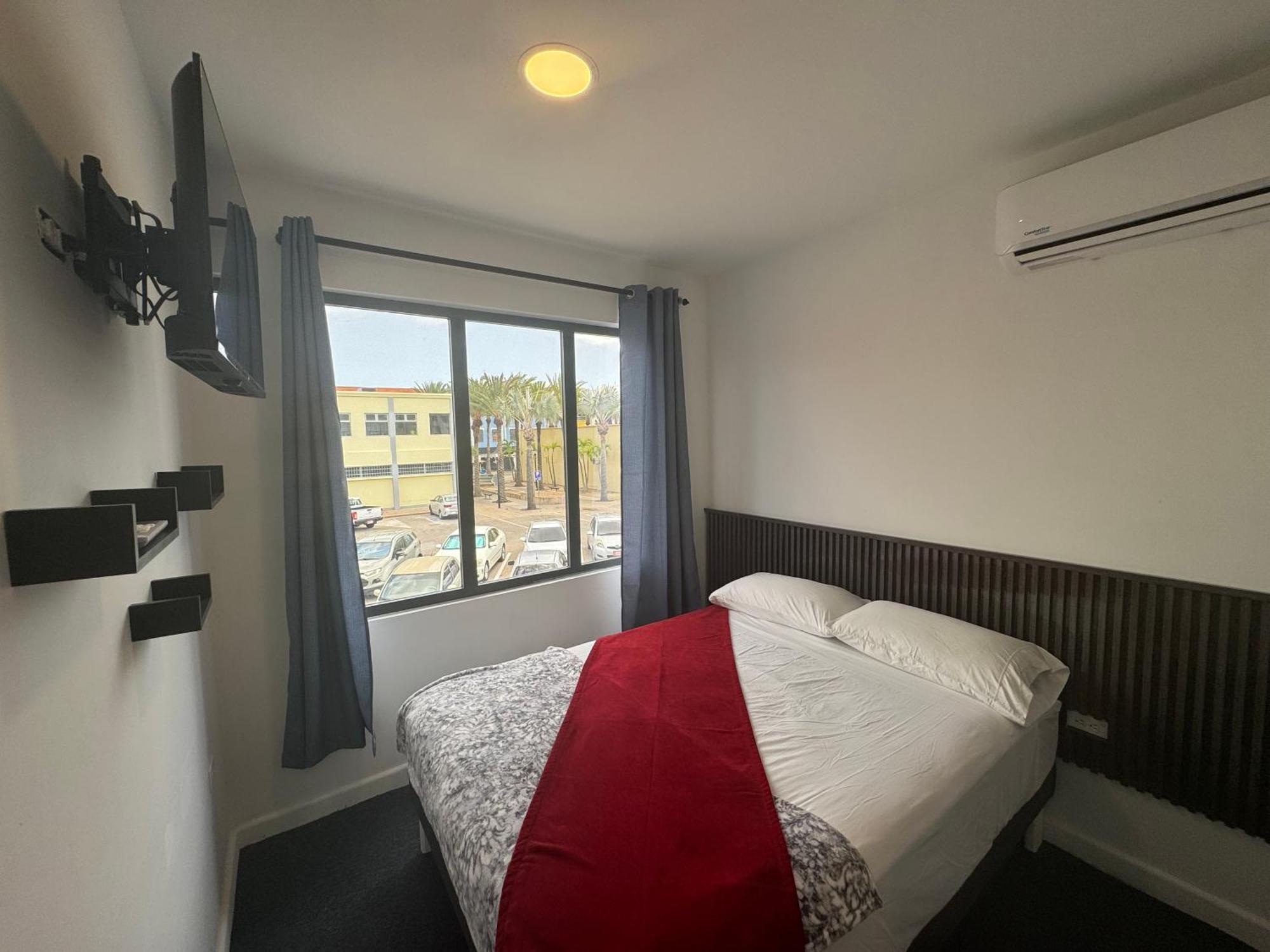 Central Boutique Hotel オラニエスタッド エクステリア 写真